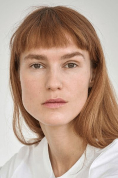 Photo of Amanda Collin