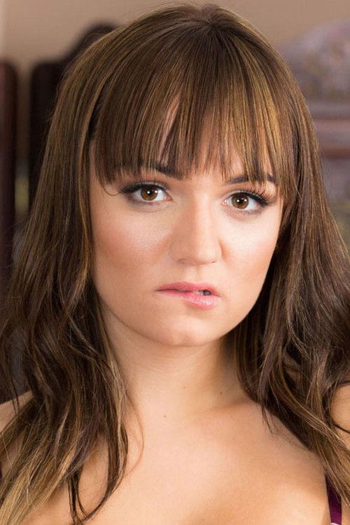 Photo of Charlotte Cross