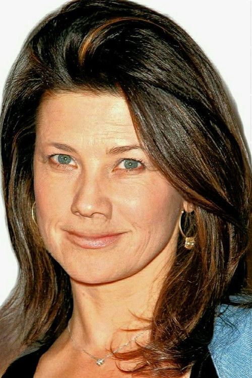 Photo of Daphne Zuniga