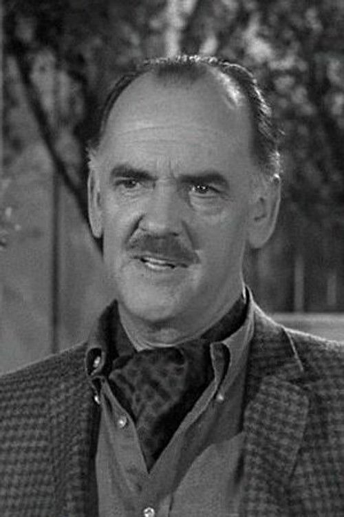 Photo of Larry Keating