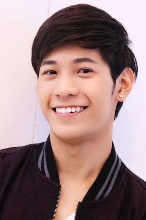 Photo of Prachaya Ruangroj