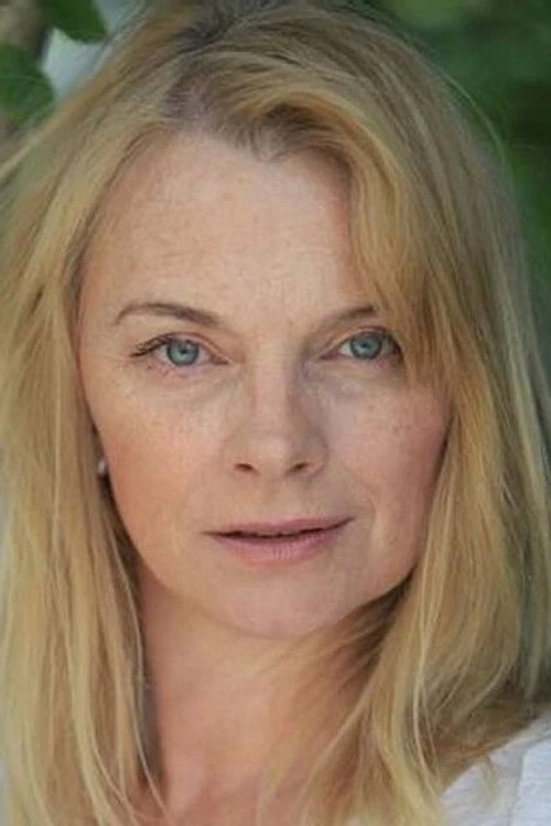 Photo of Elizabeth Morton