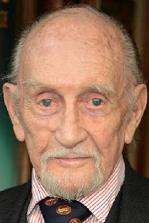 Photo of Roy Dotrice