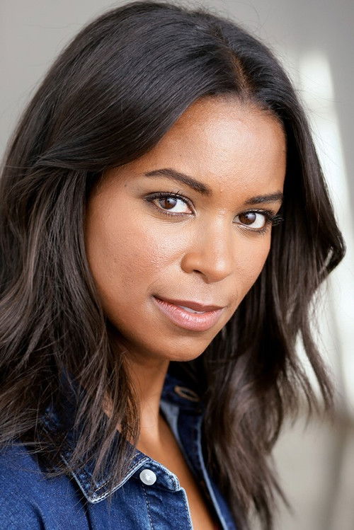 Photo of Caroline Harris