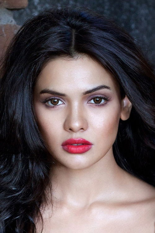 Photo of Sara Loren