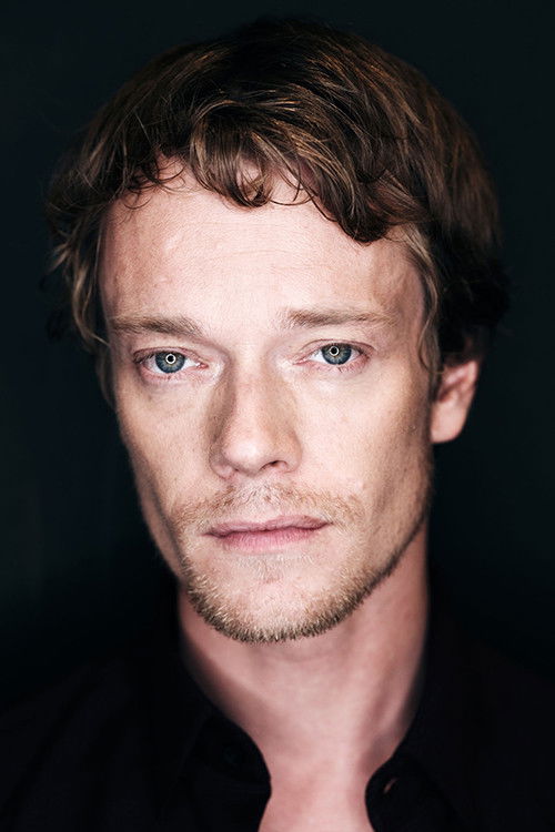 Photo of Alfie Allen