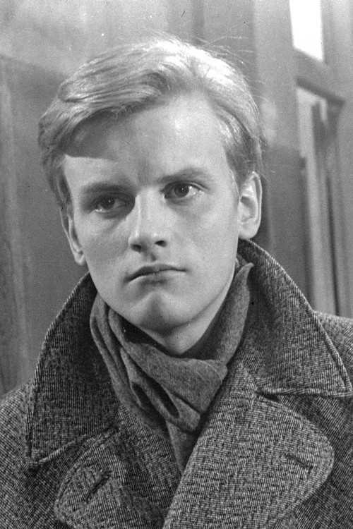 Photo of Jacques Perrin