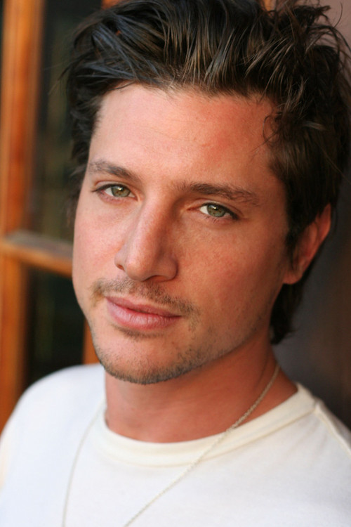 Photo of Simon Rex