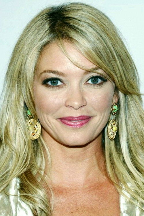 Photo of Amanda Detmer