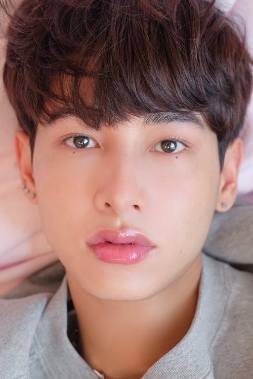 Photo of Atthaphan Phunsawat