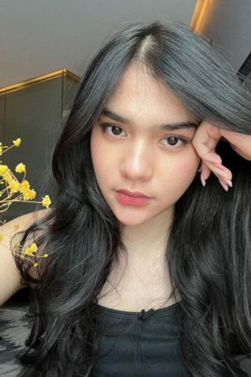 Photo of Davina Karamoy