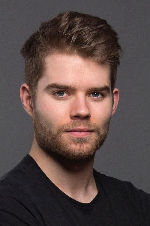 Photo of Ethan Taylor