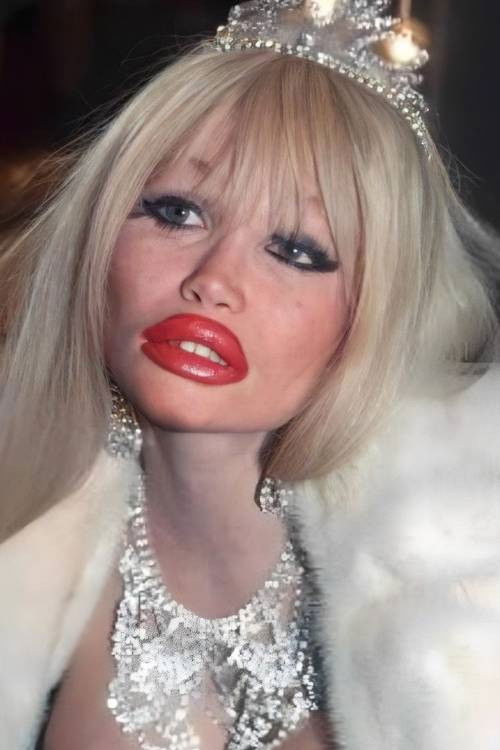 Photo of Lolo Ferrari