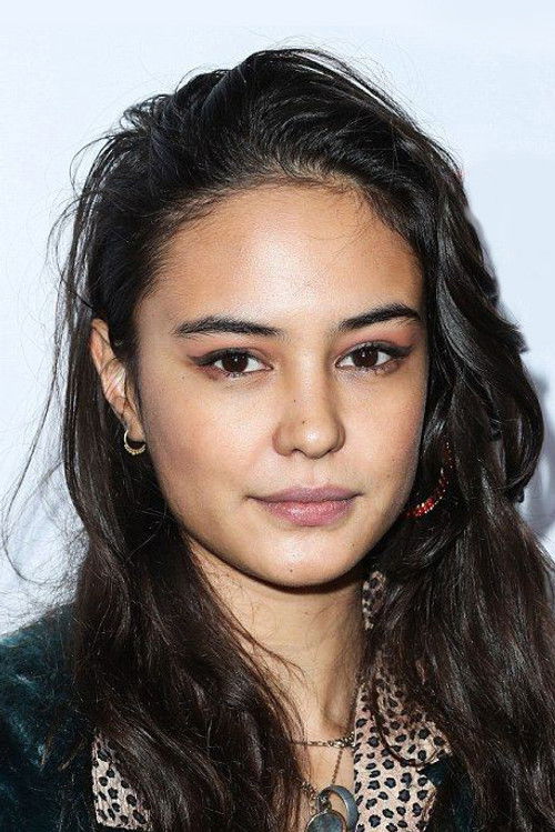 Photo of Courtney Eaton