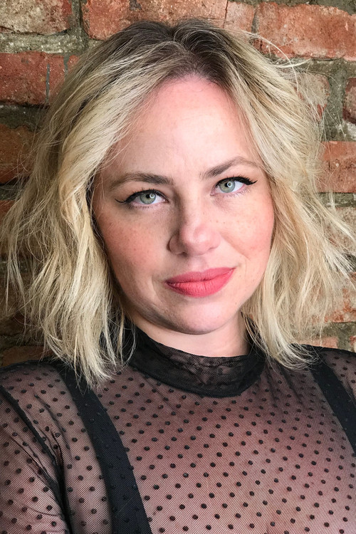 Photo of Karine Teles