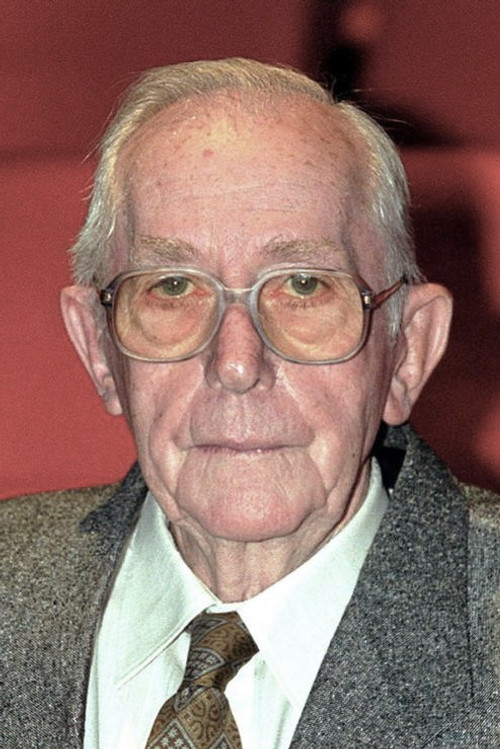 Photo of Lewis Gilbert