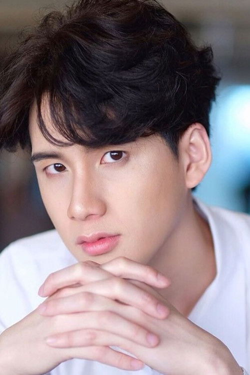 Photo of Peerawich Ploynumpol