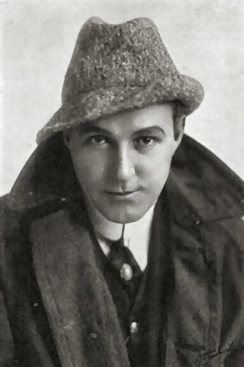 Photo of Dustin Farnum