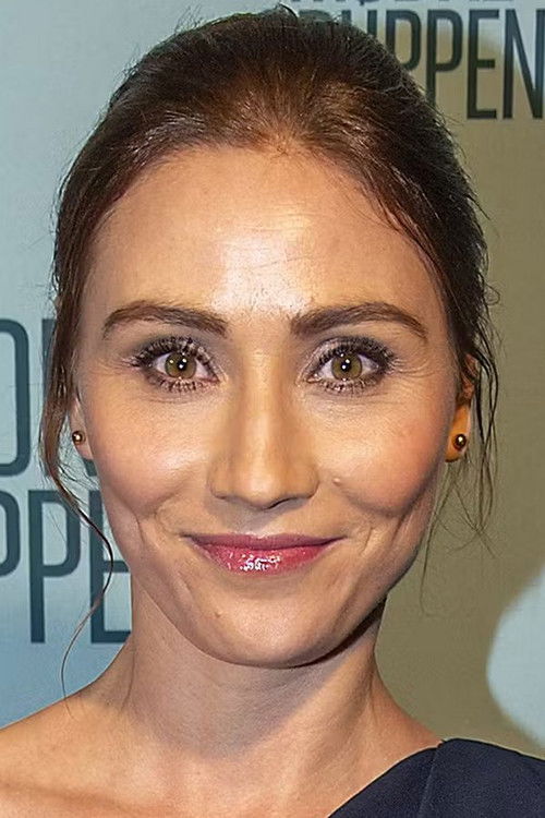 Photo of Stephanie Leon