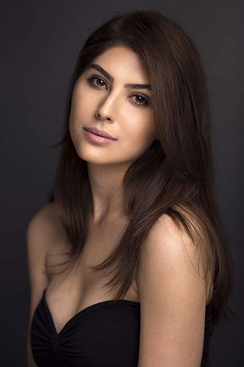 Photo of Elnaaz Norouzi