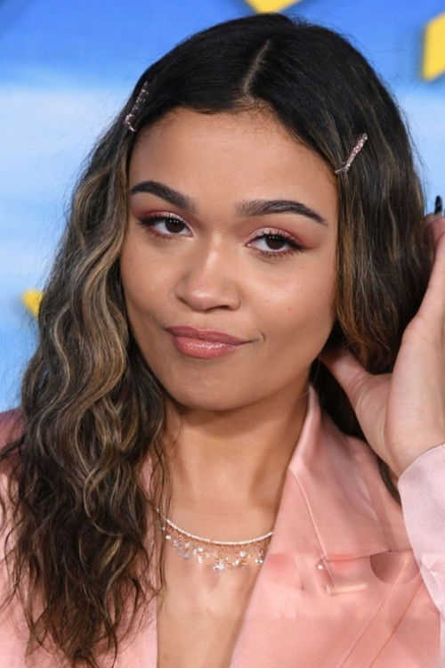 Photo of Madison Bailey