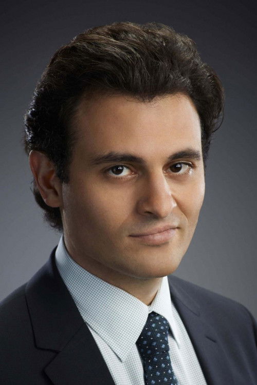 Photo of Arian Moayed