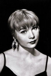 Photo of Shirley MacLaine