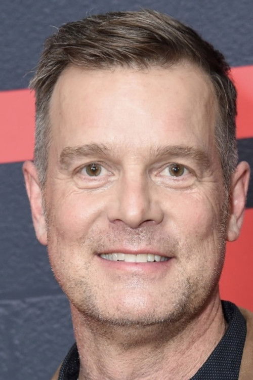 Photo of Peter Krause