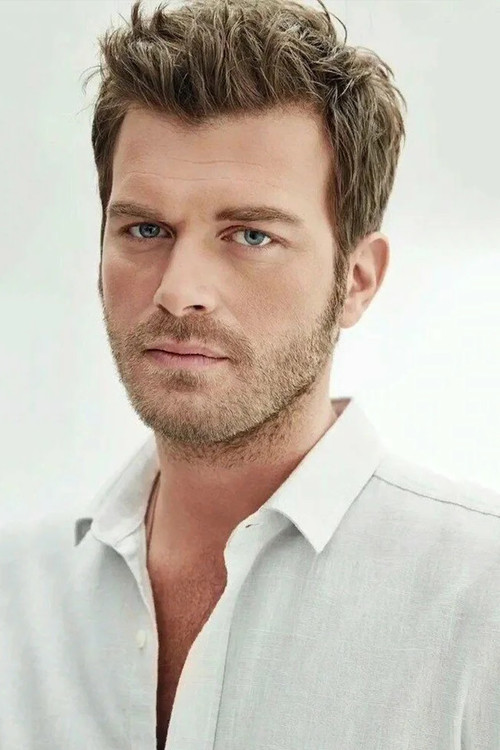 Photo of Kıvanç Tatlıtuğ