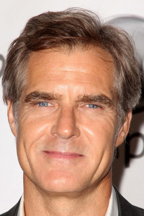 Photo of Henry Czerny
