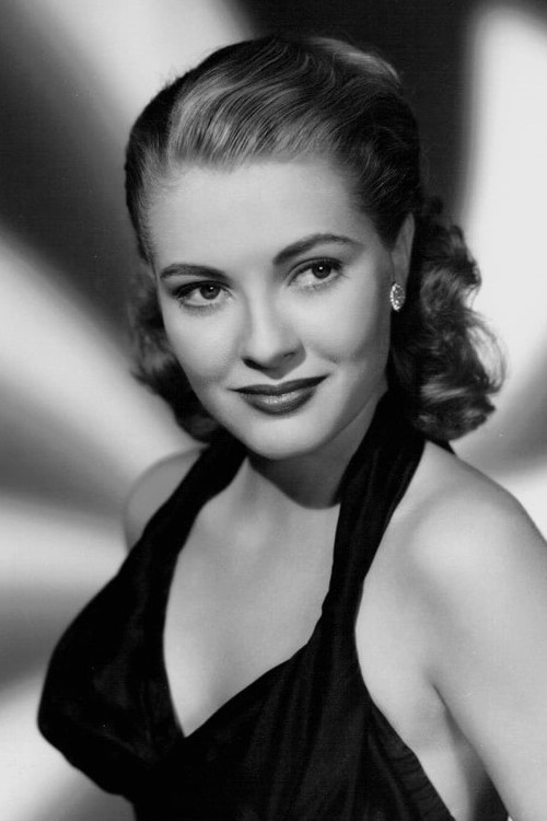 Photo of Lori Nelson