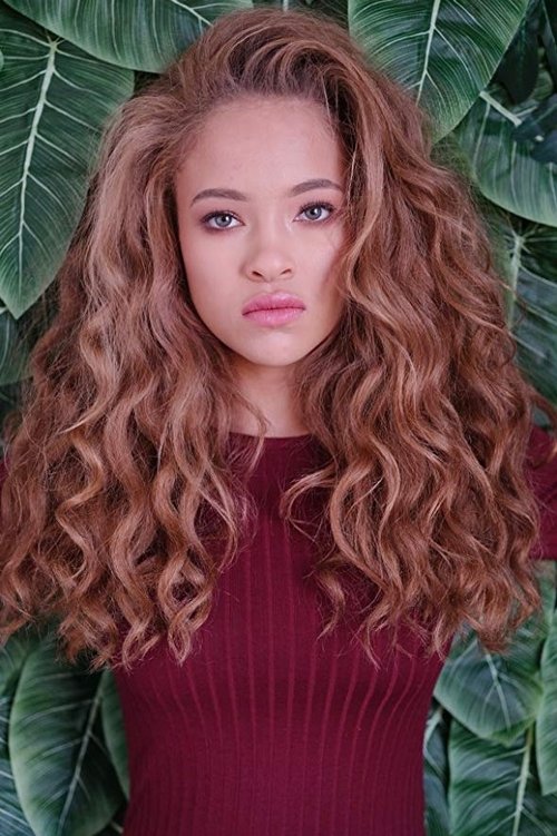 Photo of Shelby Simmons