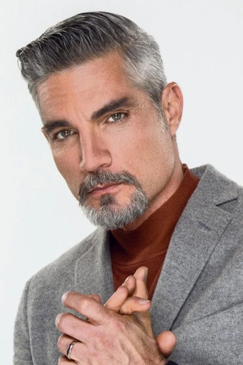 Photo of Víctor González