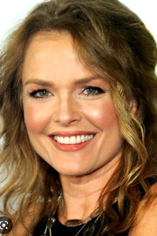 Photo of Dina Meyer
