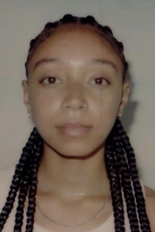 Photo of Savanah Leaf