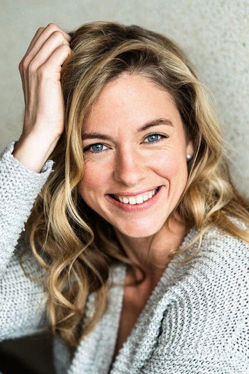 Photo of Nadine Petry