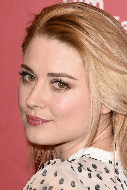 Photo of Alexandra Breckenridge