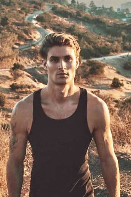 Photo of Shayne Davis