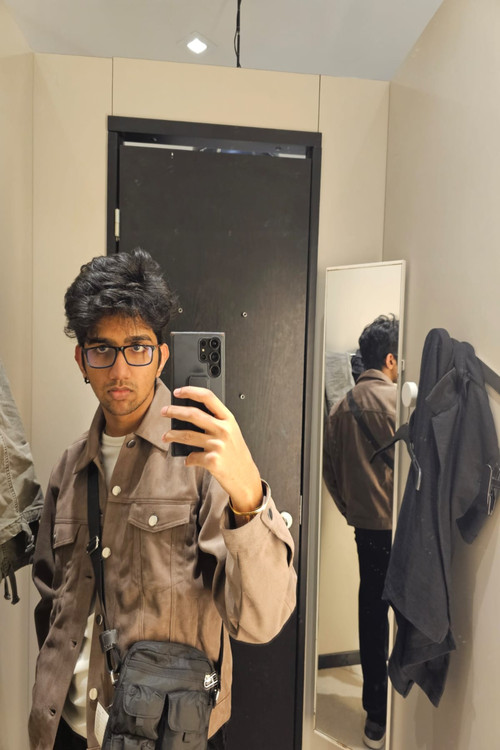 Photo of Aaryan Vinod