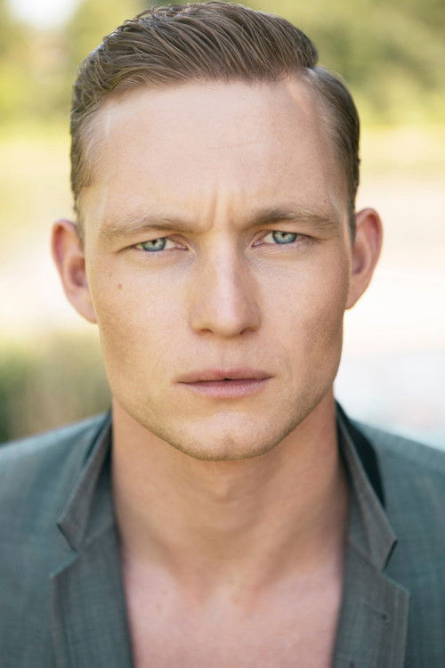 Photo of Oliver Smiles