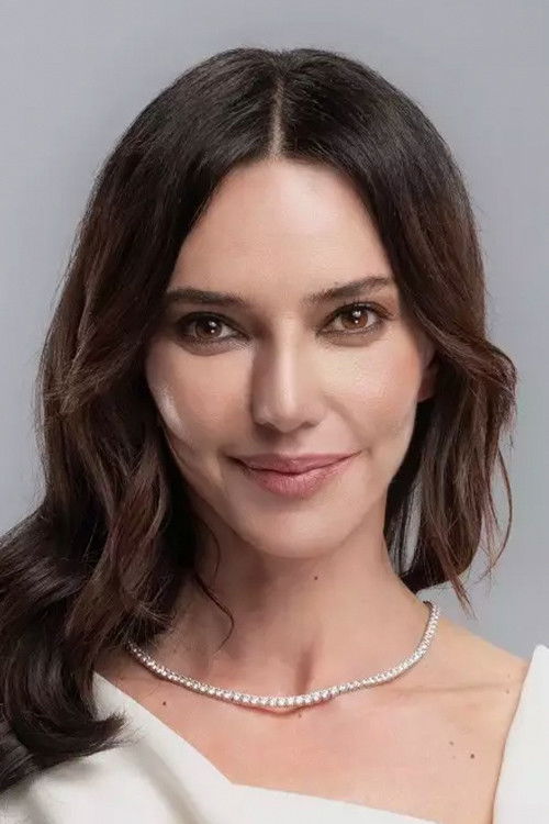 Photo of Hande Ataizi