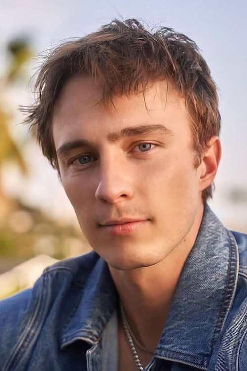 Photo of Drew Starkey