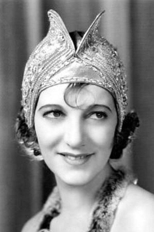 Photo of Gertrude Lawrence