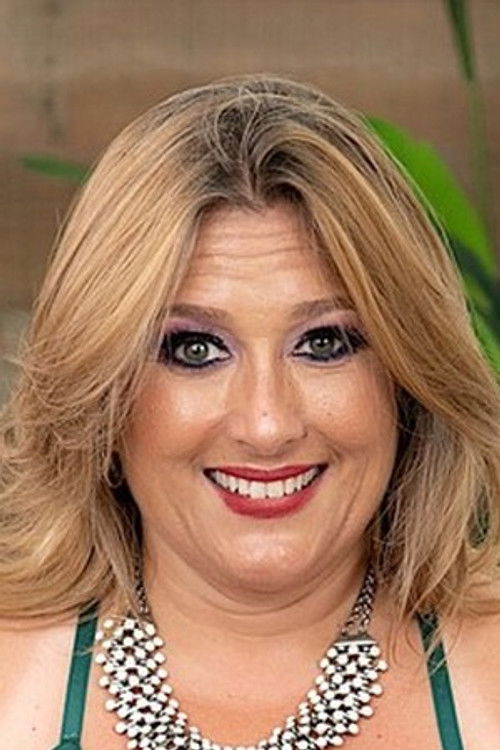 Photo of Mia Cummins