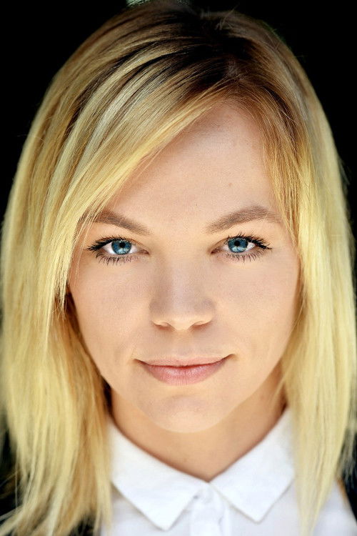 Photo of Lisa Leonard