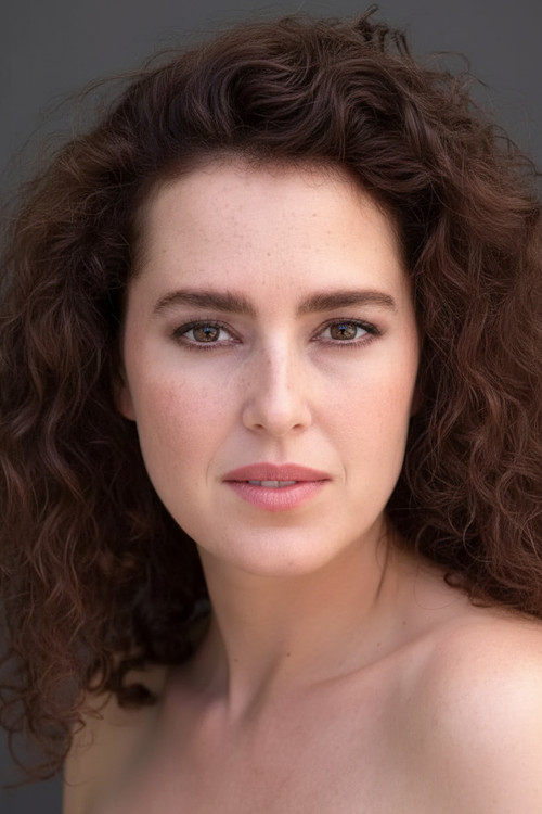 Photo of Yaprak Özdemiroğlu