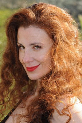 Photo of Suzie Plakson