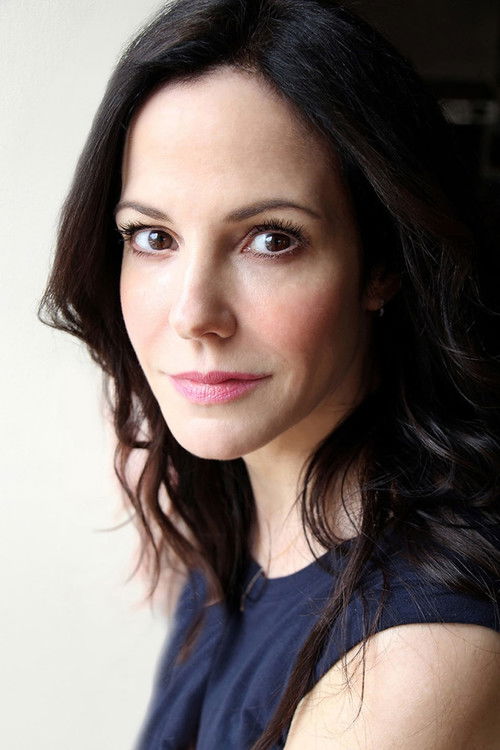 Photo of Mary-Louise Parker
