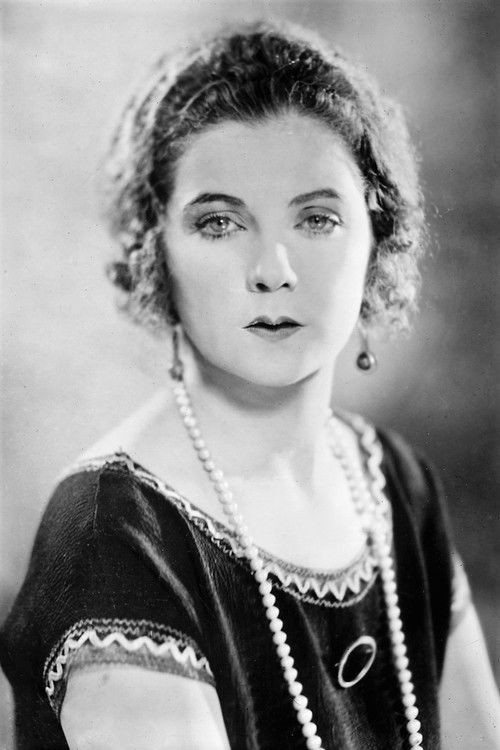 Photo of Lilyan Tashman