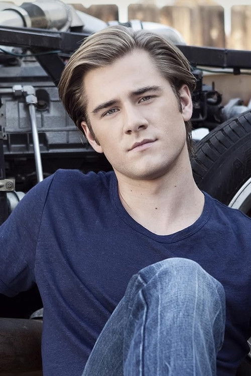 Photo of Luke Benward